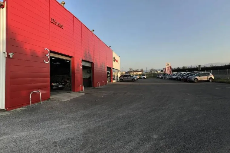 Atelier mécanique ouvert pendant les fêtes de fin d'année à Lagarrigue, Lagarrigue, POLO AUTOMOBILES
